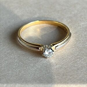 Collector rare diamond promise ring 18k